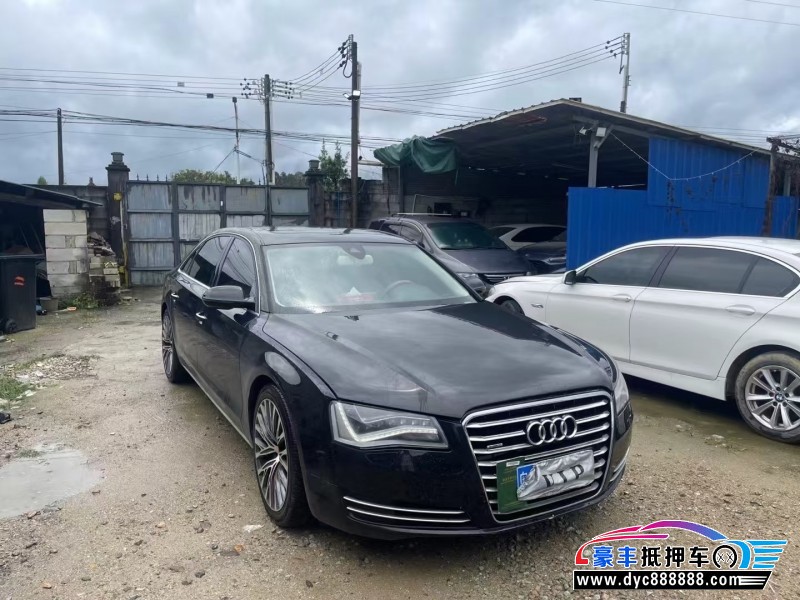 12年奥迪A8L轿车抵押车出售