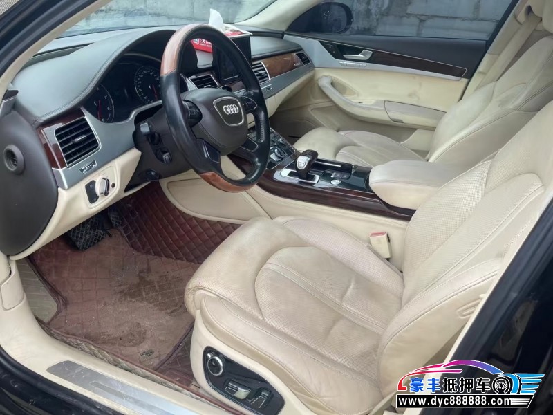 12年奥迪A8L轿车抵押车出售
