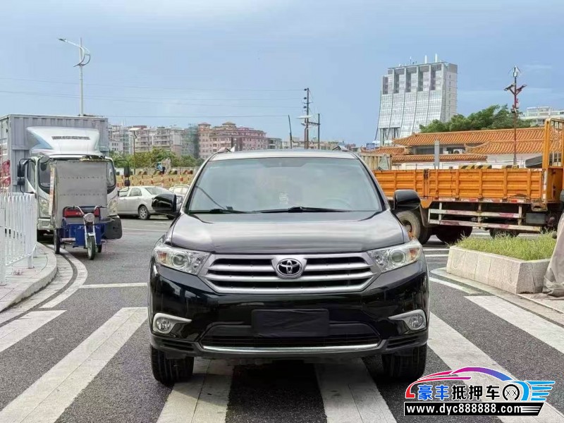 13年丰田汉兰达轿车抵押车出售