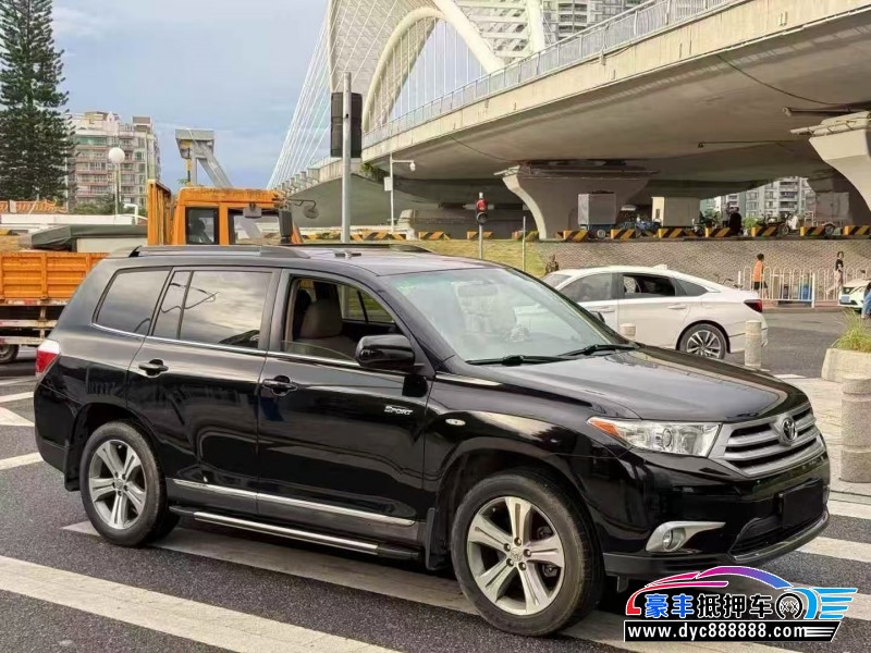 13年丰田汉兰达轿车抵押车出售