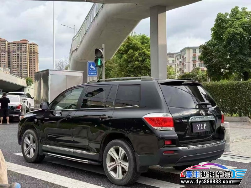 13年丰田汉兰达轿车抵押车出售