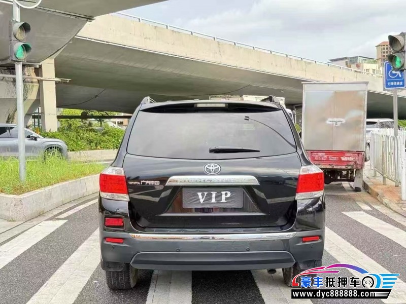 13年丰田汉兰达轿车抵押车出售