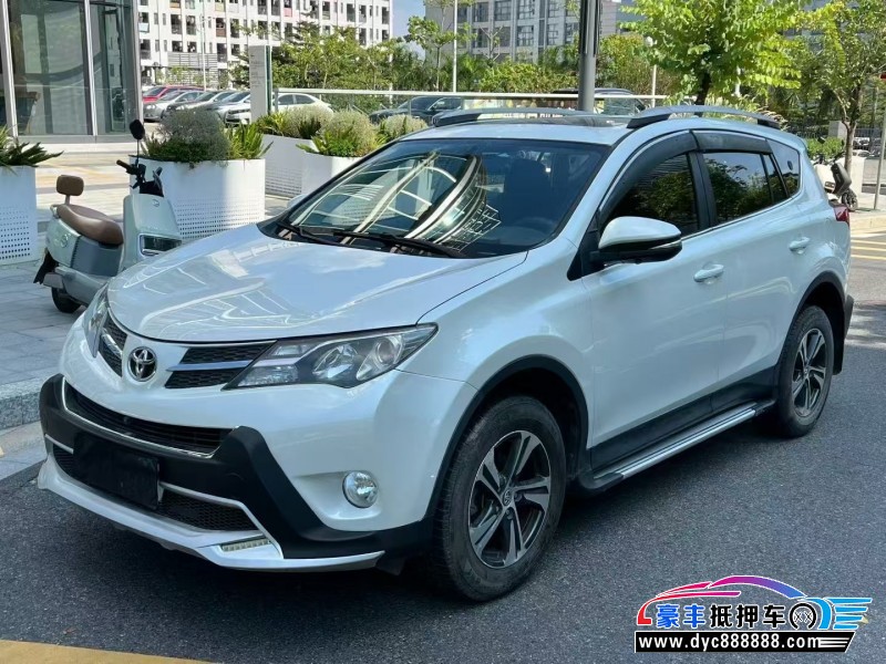 16年丰田RAV4轿车抵押车出售