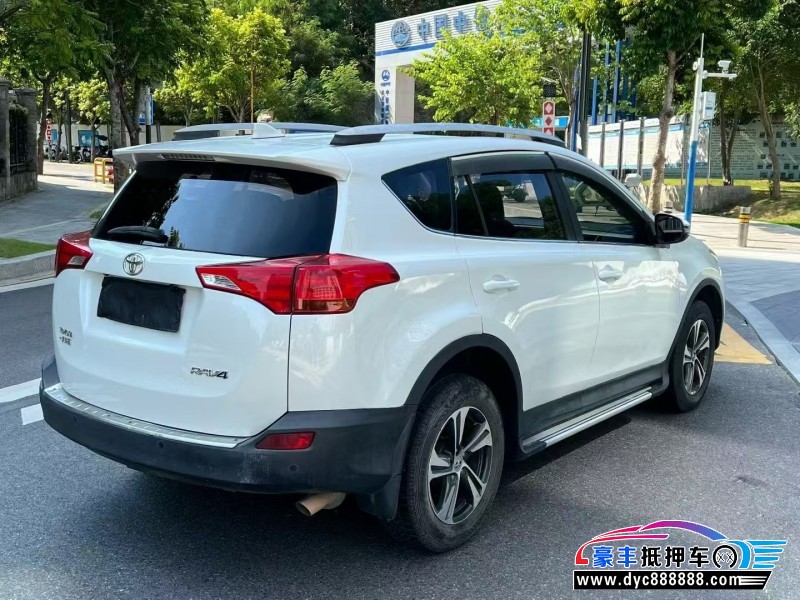 16年丰田RAV4轿车抵押车出售