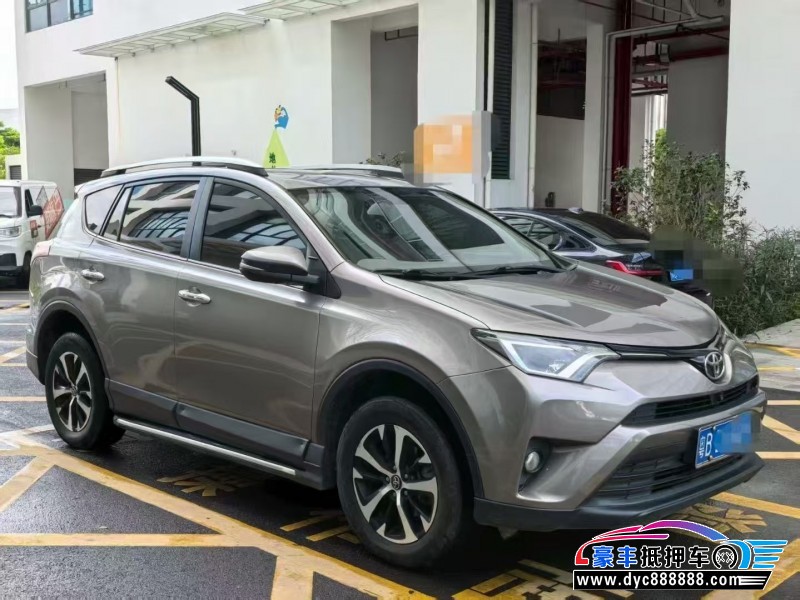 18年丰田RAV4轿车抵押车出售