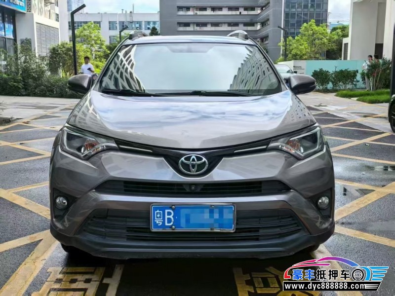 18年丰田RAV4轿车抵押车出售