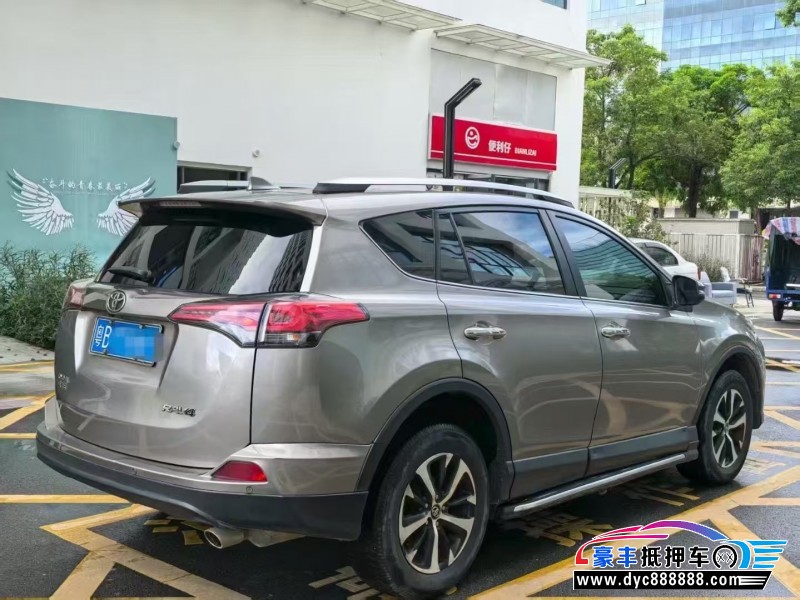 18年丰田RAV4轿车抵押车出售