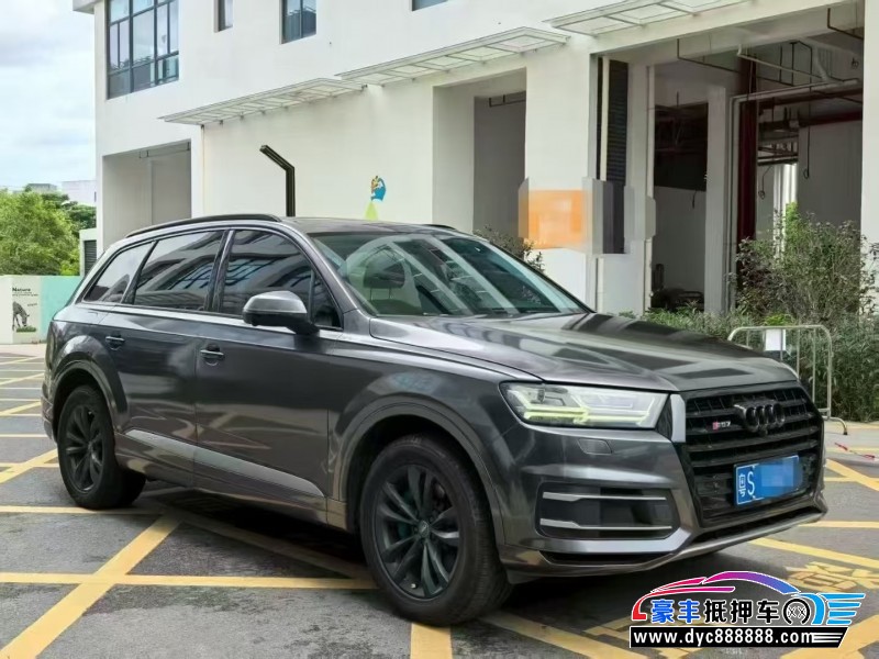 18年奥迪Q7轿车抵押车出售