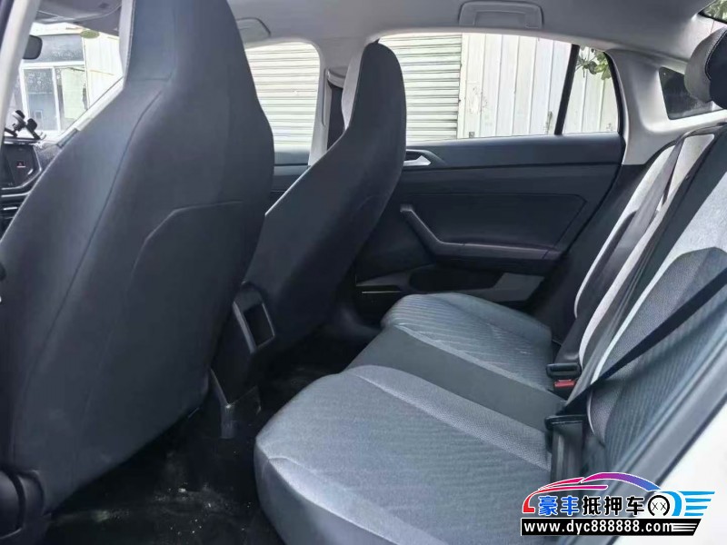 25年大众朗逸轿车抵押车出售