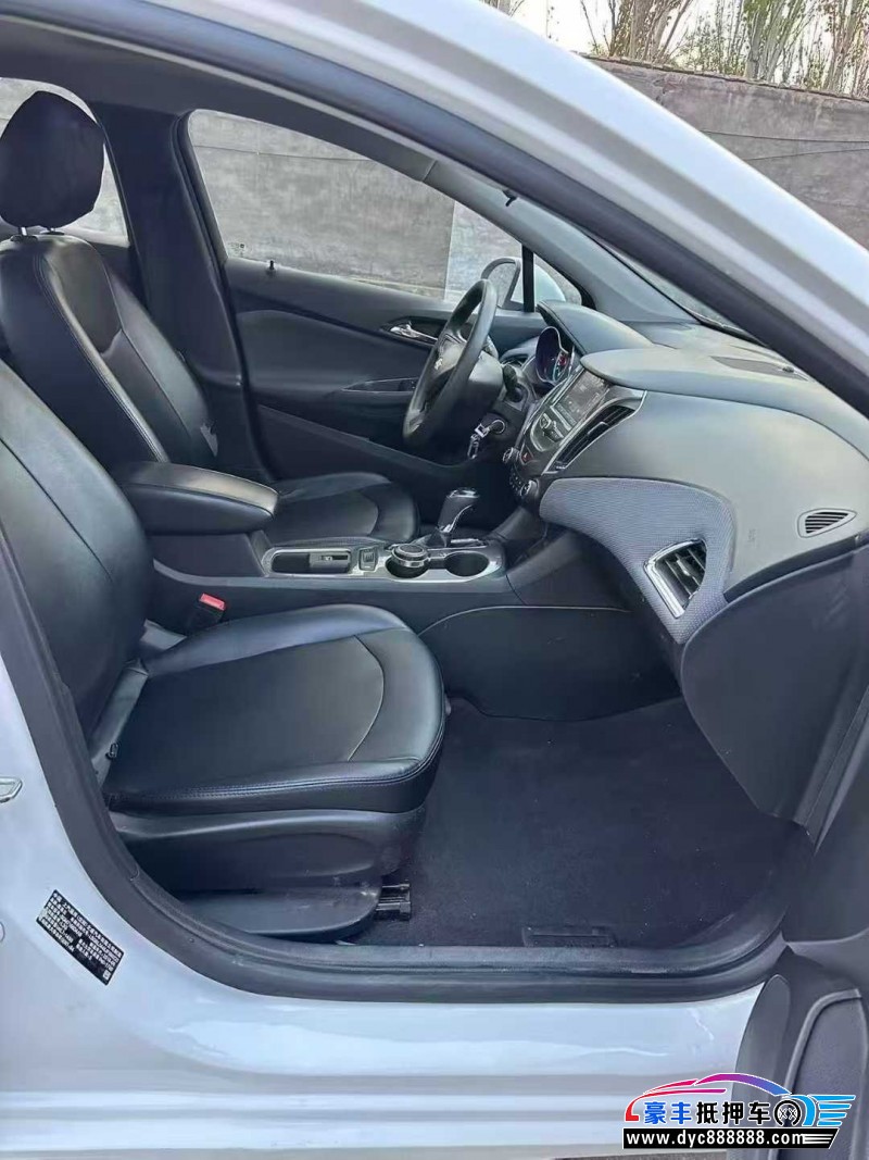 18年雪佛兰科鲁兹轿车抵押车出售