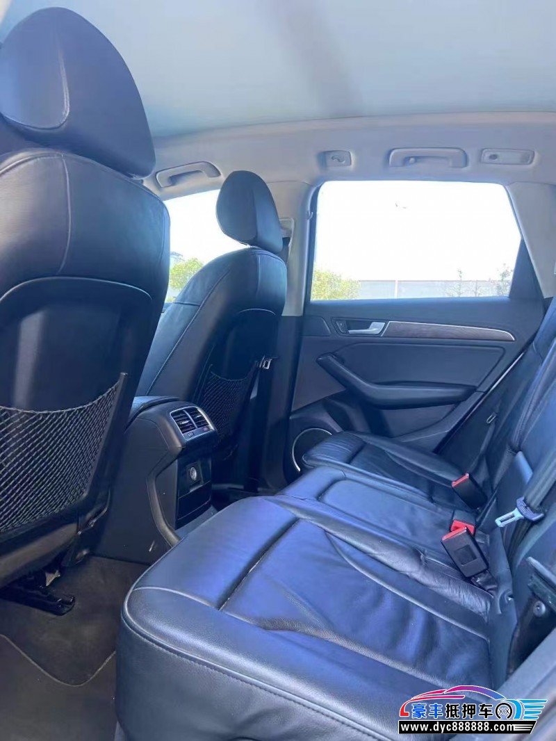 14年奥迪Q5轿车抵押车出售