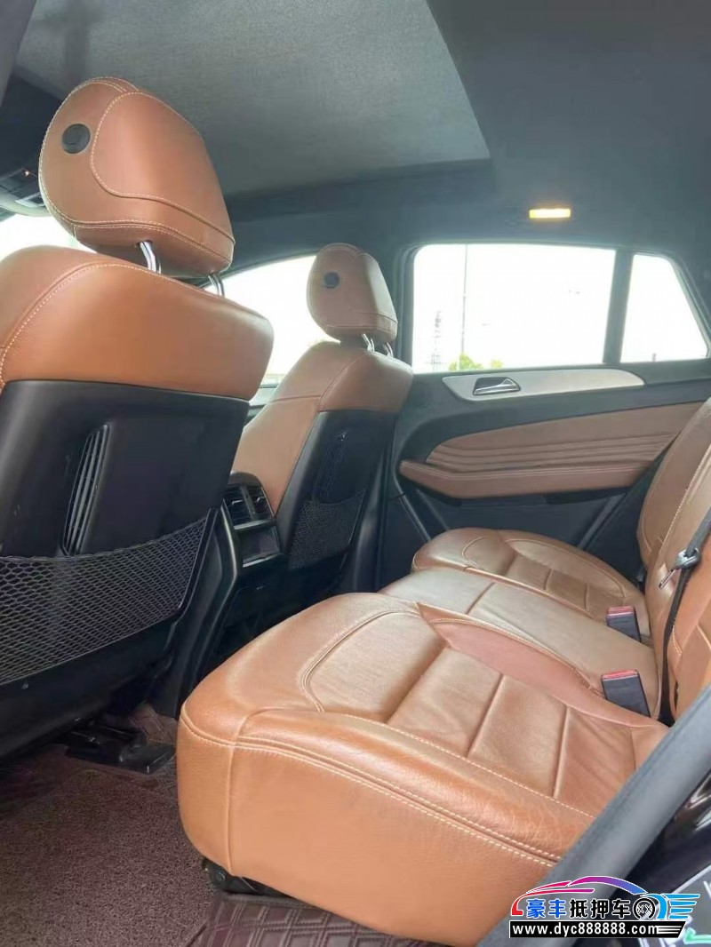 19年奔驰GLE轿车抵押车出售