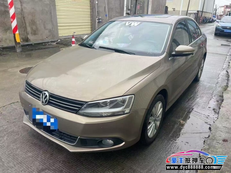 15年大众速腾轿车抵押车出售