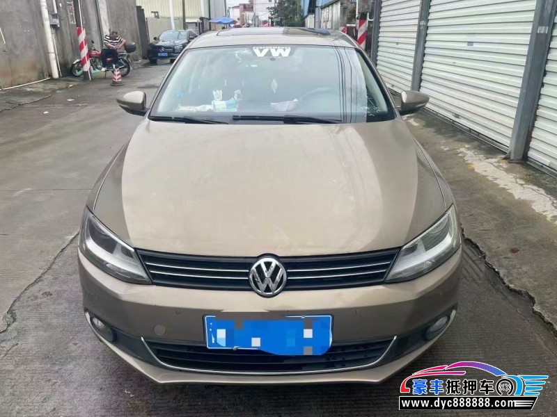 15年大众速腾轿车抵押车出售