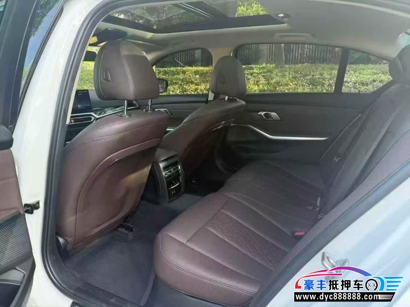 23年宝马3系轿车抵押车出售