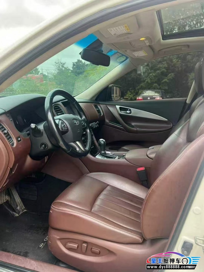 17年英菲尼迪QX50轿车抵押车出售