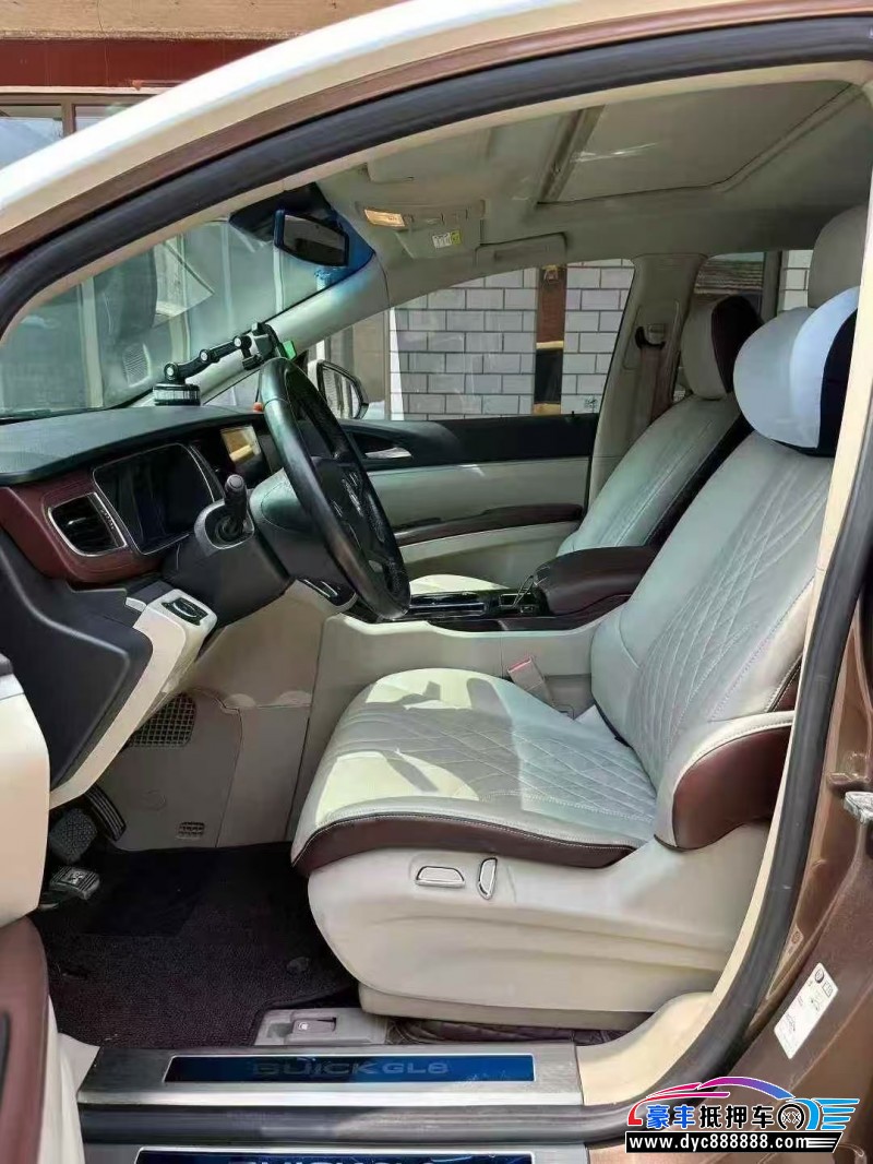 20年别克GL8MPV抵押车出售