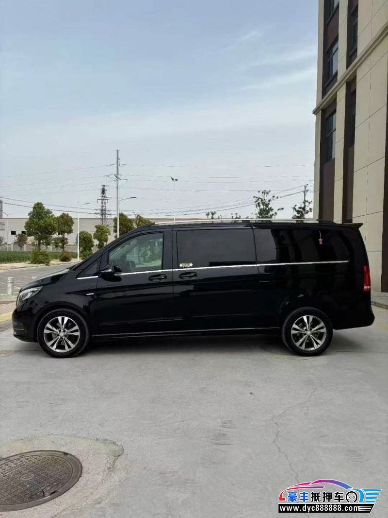 17年奔驰V轿车抵押车出售