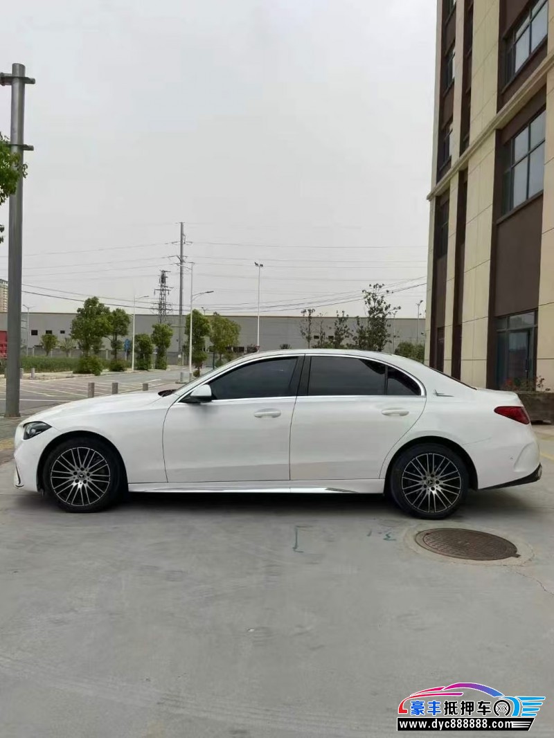 22年奔驰C轿车抵押车出售