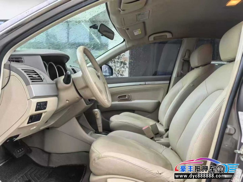 25年日产轩逸轿车抵押车出售