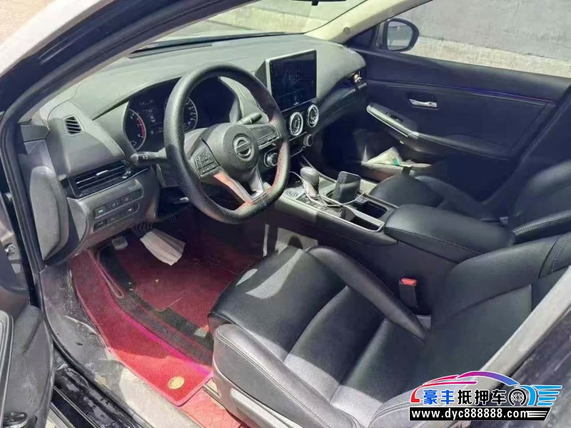 20年日产轩逸轿车抵押车出售