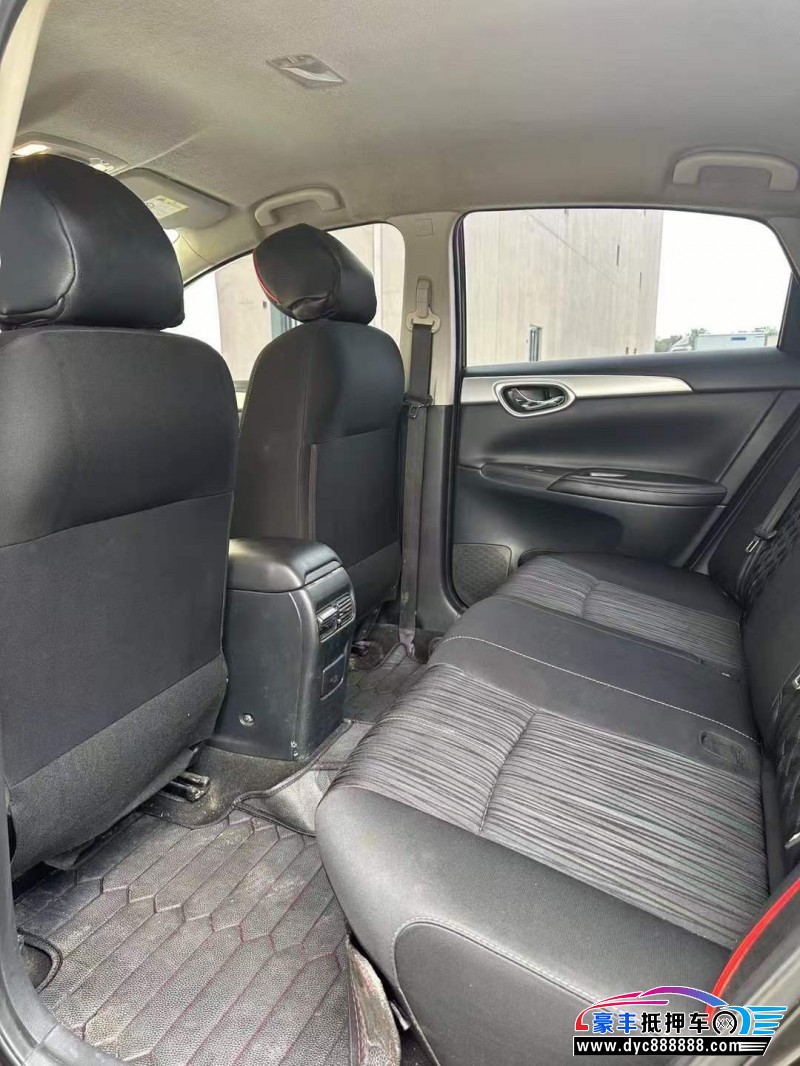 21年日产轩逸轿车抵押车出售