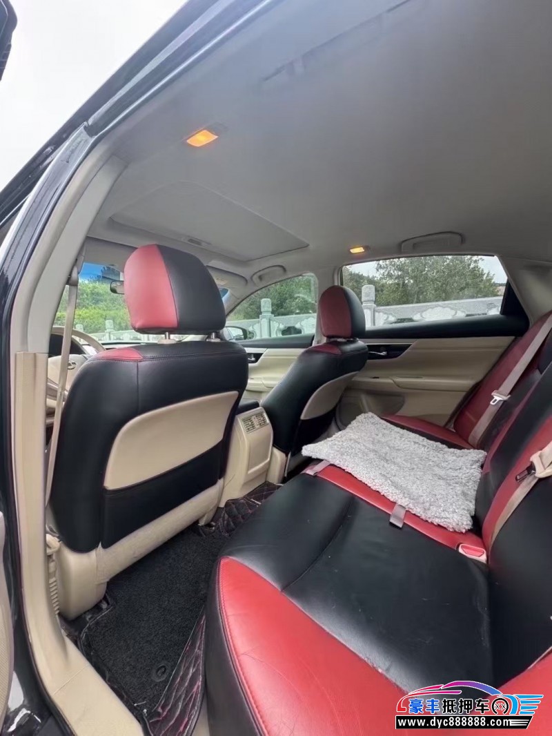 17年日产轩逸轿车抵押车出售