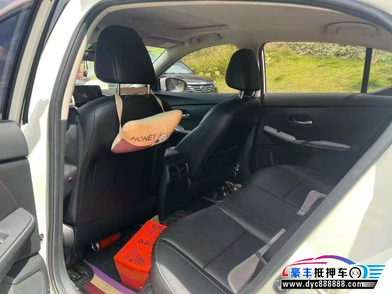 20年日产轩逸轿车抵押车出售