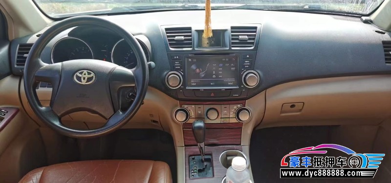 14年丰田汉兰达轿车抵押车出售