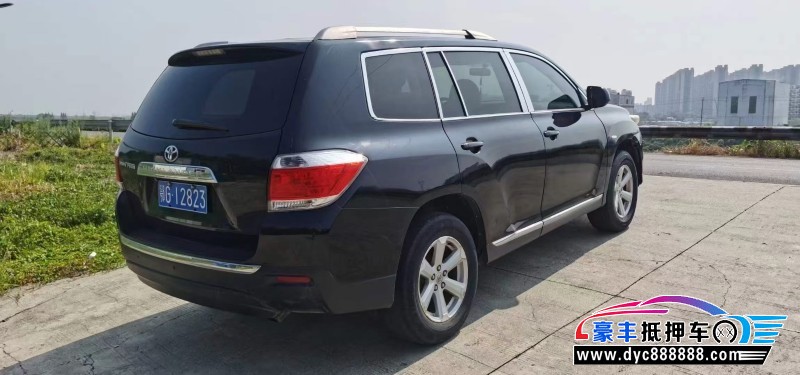 14年丰田汉兰达轿车抵押车出售