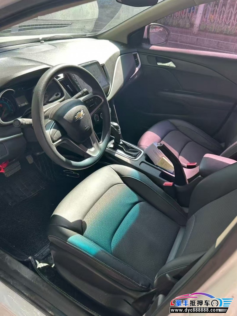 18年雪佛兰科沃兹轿车抵押车出售