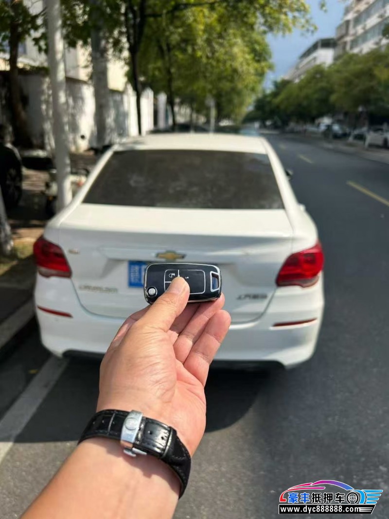 18年雪佛兰科沃兹轿车抵押车出售