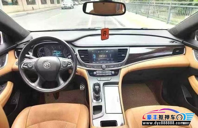 17年别克君越轿车抵押车出售