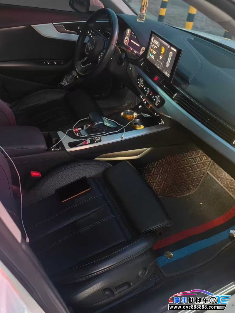 25年奥迪A4L轿车抵押车出售