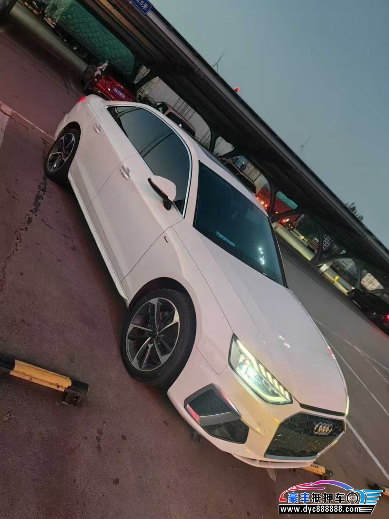 25年奥迪A4L轿车抵押车出售