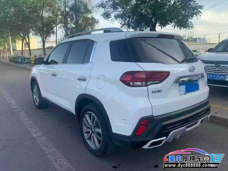 19年现代ix35轿车抵押车出售