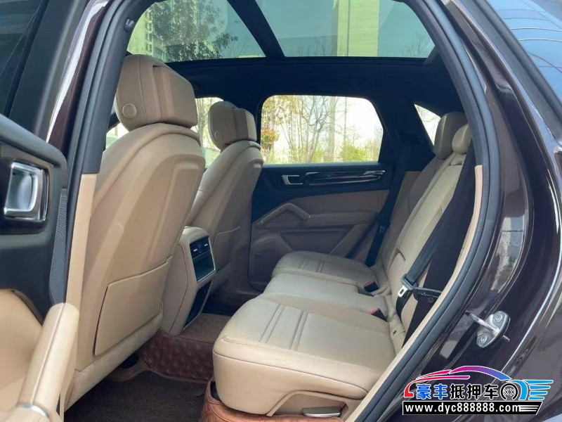 20年保时捷卡宴轿车抵押车出售