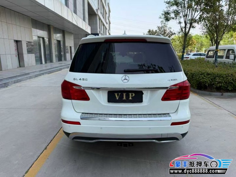 13年奔驰GL轿车抵押车出售