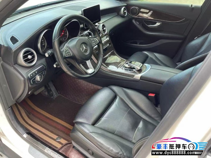 18年奔驰GLC轿车抵押车出售