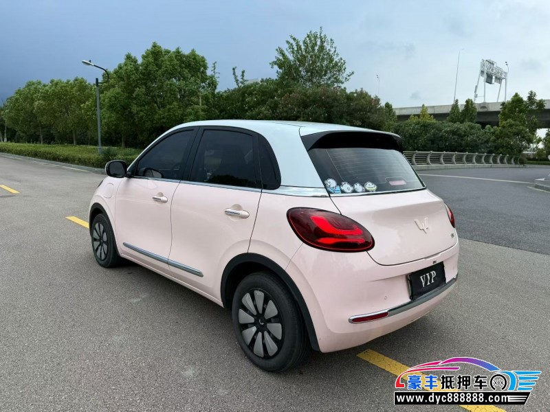 23年五菱缤果轿车抵押车出售