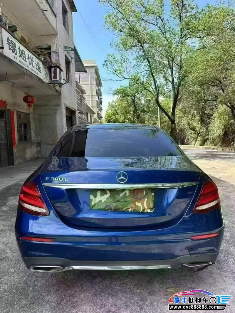 19年奔驰E轿车抵押车出售