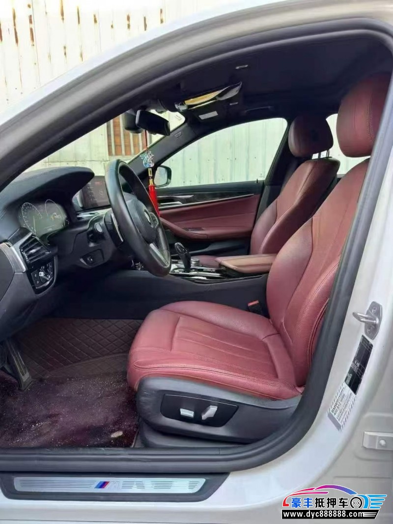 19年宝马5系轿车抵押车出售