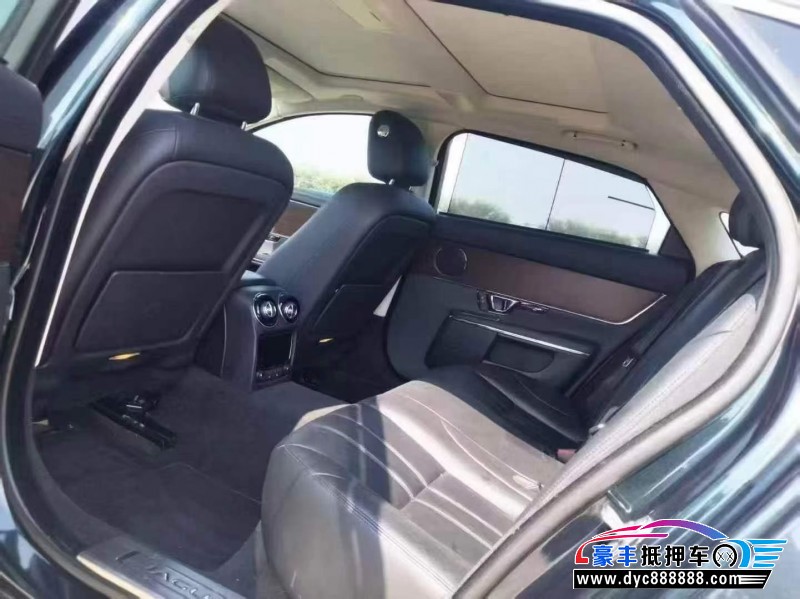 18年捷豹XJL轿车抵押车出售