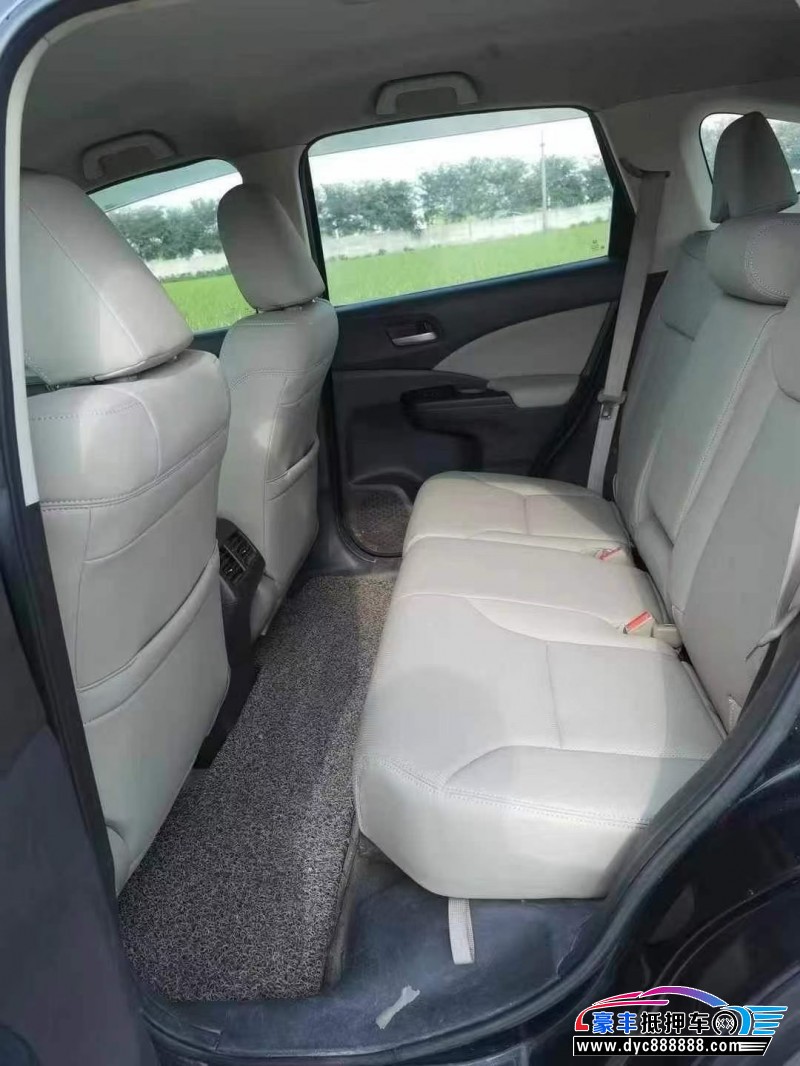 13年本田CR-V轿车抵押车出售