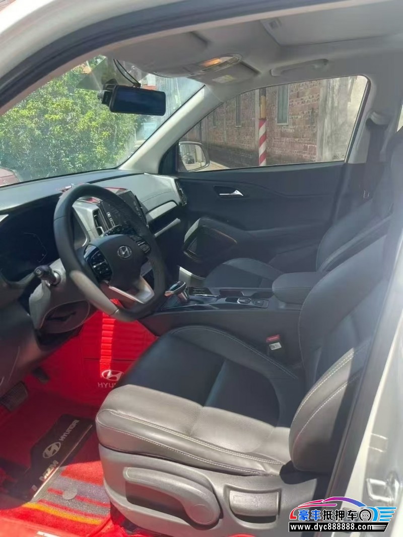 23年现代ix35轿车抵押车出售