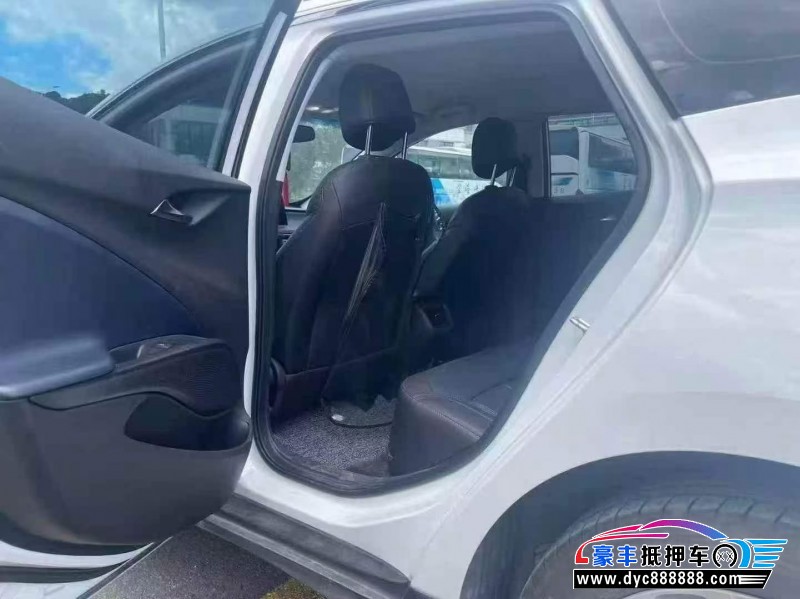 24年别克微蓝轿车抵押车出售