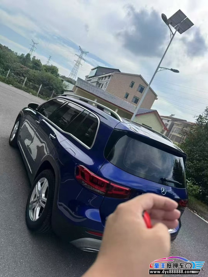 20年奔驰GLB轿车抵押车出售