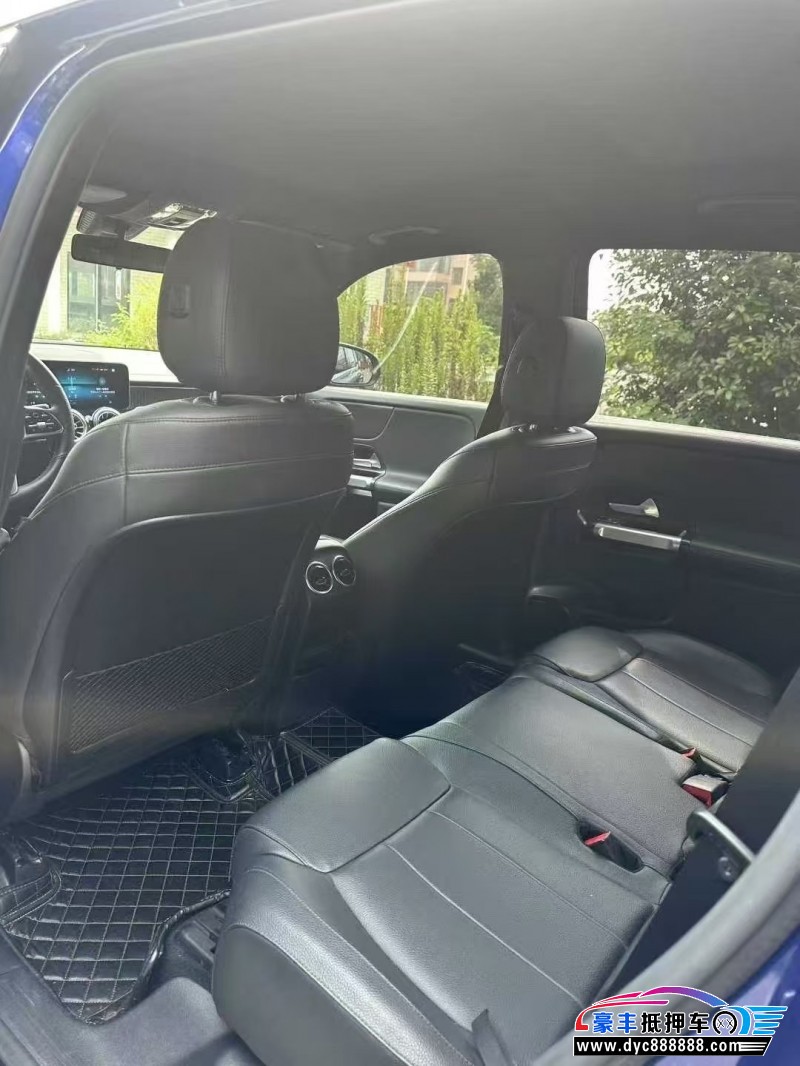 20年奔驰GLB轿车抵押车出售