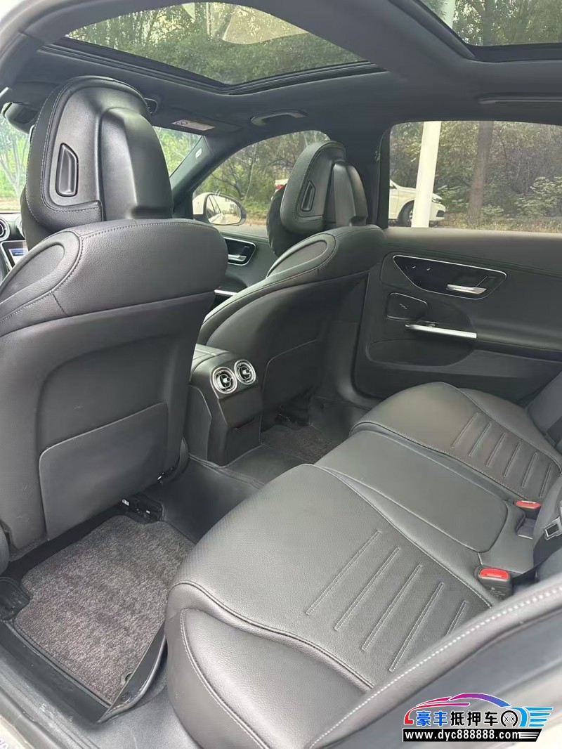 23年奔驰C轿车抵押车出售