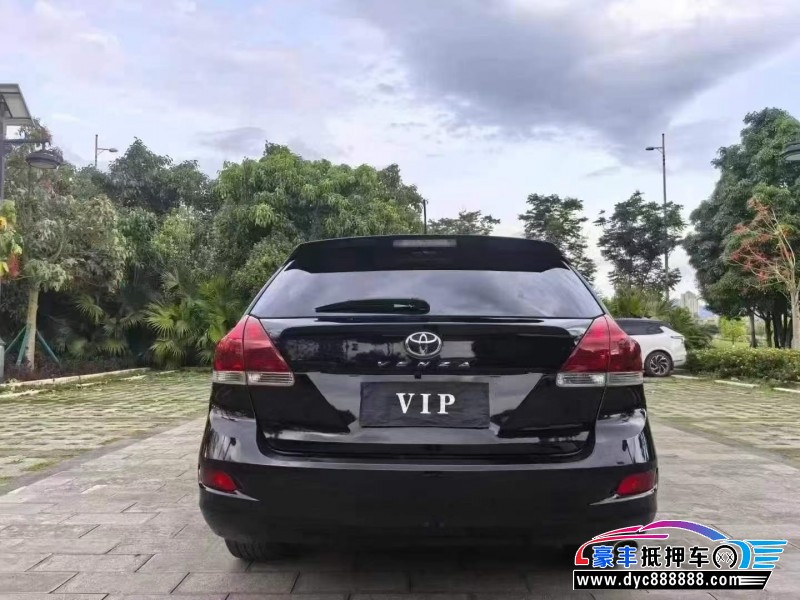 15年丰田威飒轿车抵押车出售